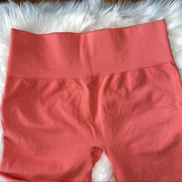 Joy Lab_ High-Rise Seamless 7/8 Leggings- L - Picture 5 of 10